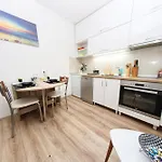 Апартаменти Square *