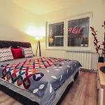 Square * 斯科普里