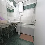 Square Апартаменти