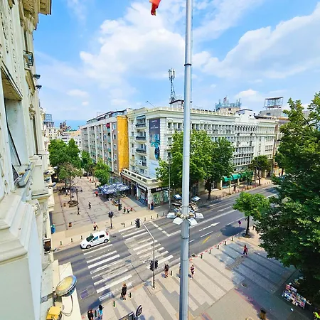 Διαμέρισμα Square *