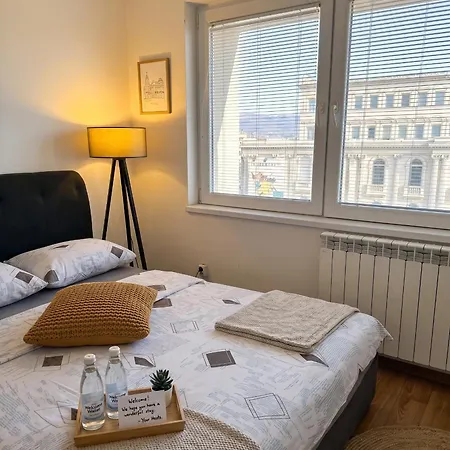 Square Apartamento *